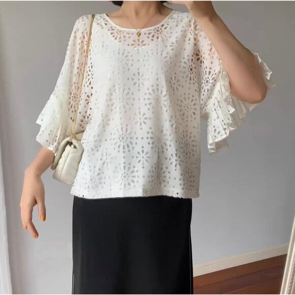 $428 NWOT See by Chloé Cream Eyelet Top Lasercut Perforated Blouse Size 40/US 6 - Picture 1 of 10